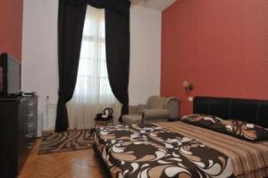 Le Petit Chateau, Bar