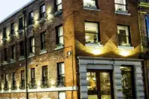 The Cow Hollow Hotel, Manchester