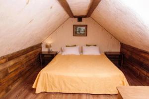 Veselyj Zajets, Pirnove