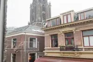 Canal Apartment Donkere Gaard, Utrecht
