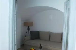 Blue Waves Suites & Apartments, Kamari