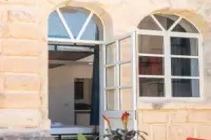 SC Club Village, Pembroke