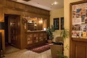 Anesis Hotel, Karpenision