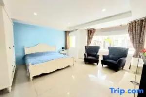 Orca Guest House and Restaurant, Pattaya