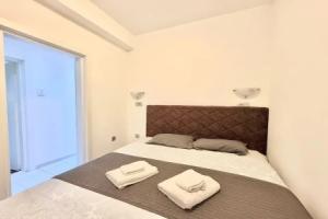 Adriatic Central 2BDR Apartment, Budva