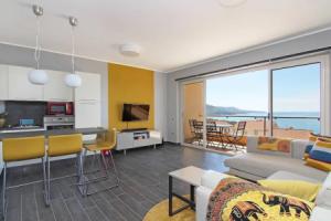 Casa Kisters Stylish Designed Apartment, Zambrone