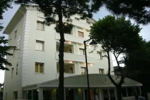 Hotel San Carlo, Cesenatico