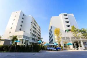 Recenta Suite Phuket Suanluang, Phuket Town