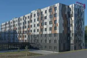 X Hotel, Skjetten