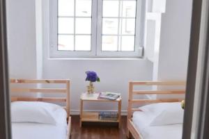 Family Apartment by the River, Lisbon