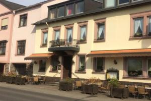 Schloßhotel Raatz, Lieser