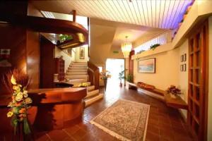 St. George Gardens & Suites, Chlorakas