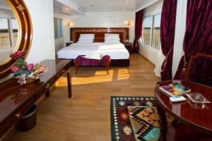 Luxury Nile Cruise Alhambra - Every Saturday Luxur to 4 Nights 5 Days Botel, Aswan