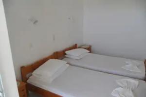 Prika Studios, Kefalos
