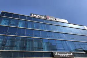 7Boys Hotel, Amman