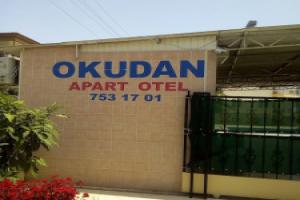 Okudan Apart, Side