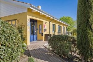 Hotel Newport, Villefranche-sur-Saone