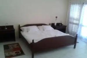 Napsugr Apartman, Baja