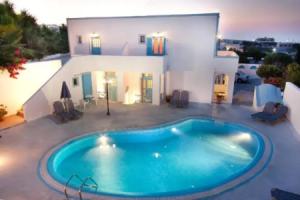 villa pelekanos santo, Karterados