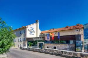Hotel Splendido, Kotor