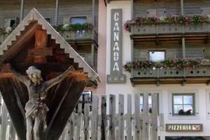 Hotel Canada, Predazzo