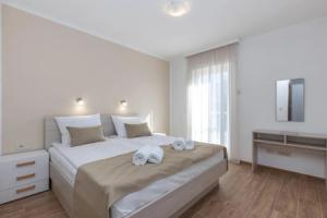 Beautiful Apartment in Kostrena Sveta Lucij with Outdoor Swimming Pool, Hot Tub, 3 Bedrooms, Rijeka