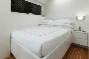 Mega Aziz 105 Hotel, Gulluk