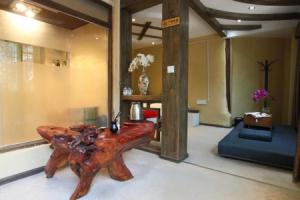 Come Inn-, Lijiang