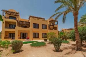 El Gouna South Marina 1 Bedroom Apartement with private Jacuzzi, El Gouna
