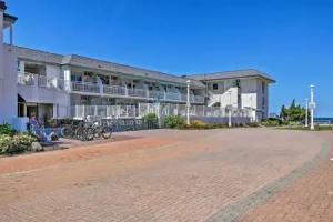 Oceanfront Resort Studio on!, Virginia Beach