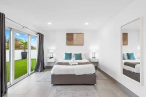 Apt W/patio, Balcony & Mini-golf Apartments, Boca Raton