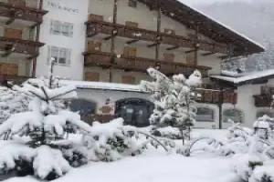 Alpine Touring Hotel-Petfriendly, Pozza di Fassa