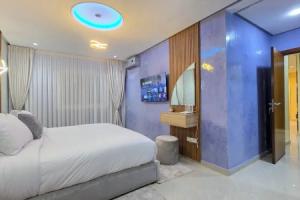 Heart Marina & Mall 1 min away Apartments, Tangier