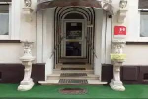 Hotel Lutetia, Cannes