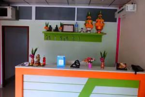 Tanaroj Guest House, Surat Thani City