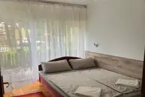 Marika Apartment with Pool, Szantod
