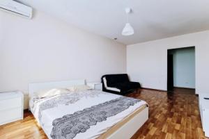 Apartments on Tereshkova 10/3, Orenburg