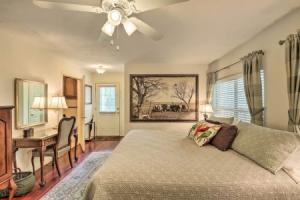 < 1 Mi to Kyle Field: Cozy Studio w/ Outdoor Space, College Station