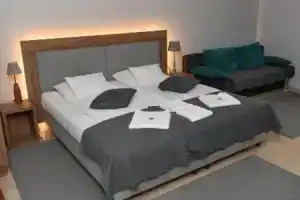 Portré Apartman, Koszeg