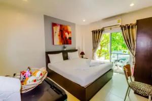 Baan Yuyen Karon Guesthouse, Karon