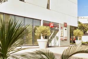 Ibis Marseille Centre Euroméd, Marseille