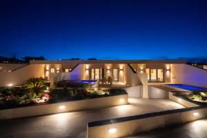 Caldera Cliff Illusion Suites, Fira