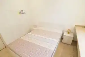 Apartments on Sverdlovsk Avenue 8A, Chelyabinsk