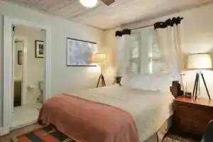 South Cottage by TurnKey Vacation Rentals, Austin