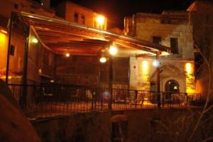 Hilem Cave House, Ayvali