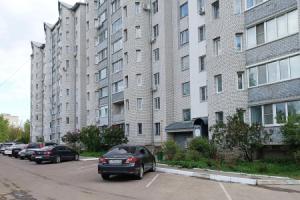Apartment of the Cherry chain in a quiet city center, Murom
