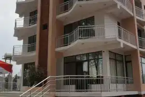 Gageta Hotel, Ureki