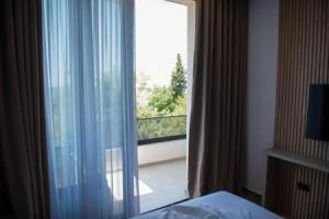 White Hill Radhime Hotel, Vlore