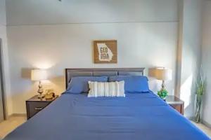 Midtown Fully Furnished Apartments - Great Location 2 Bedroom Apts by RedAwning, Atlanta