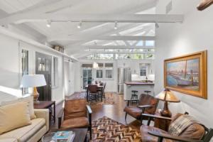 Beautiful Remodeled Home 30 night min Apartments, Carmel